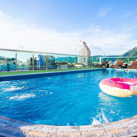 Dsure Hotel Phuket Patong Buitenkant foto